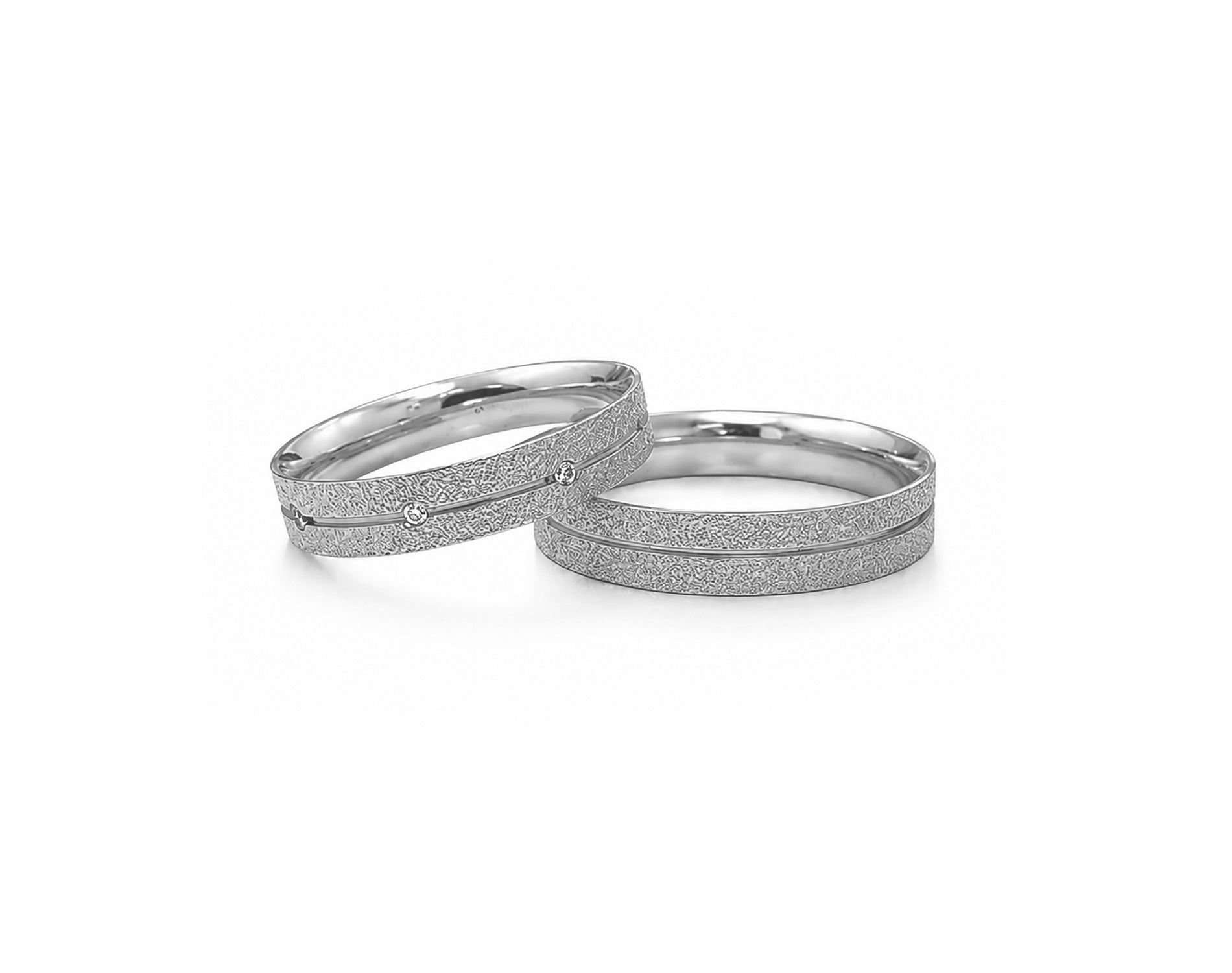 Alianças em Ouro 18k Com Friso Central e Diamantada