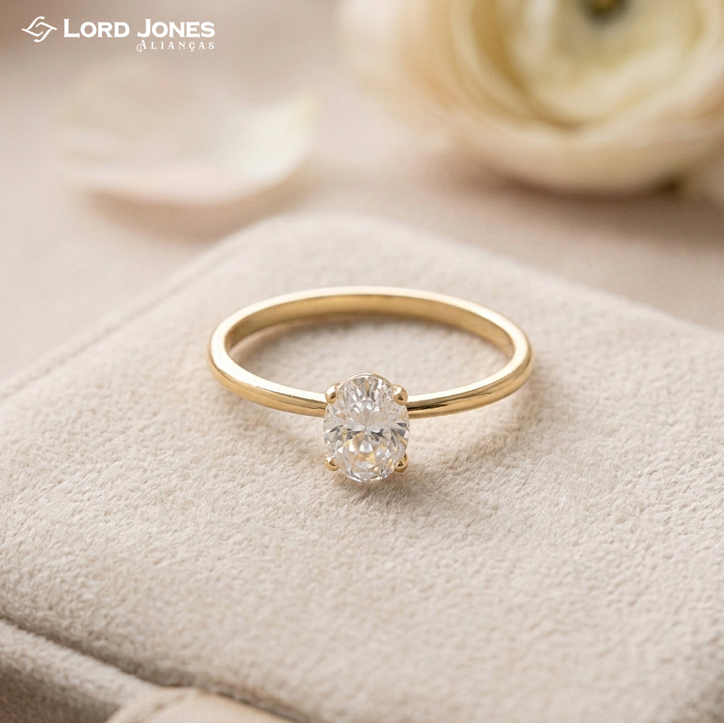 Anel de Noivado Honor em Ouro 18K com Moissanite Oval