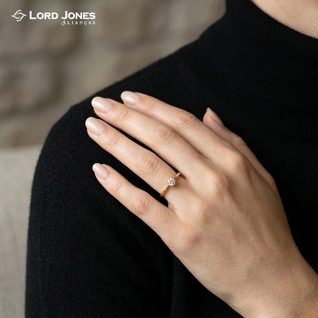 Anel de Noivado em Ouro 18K com Moissanite